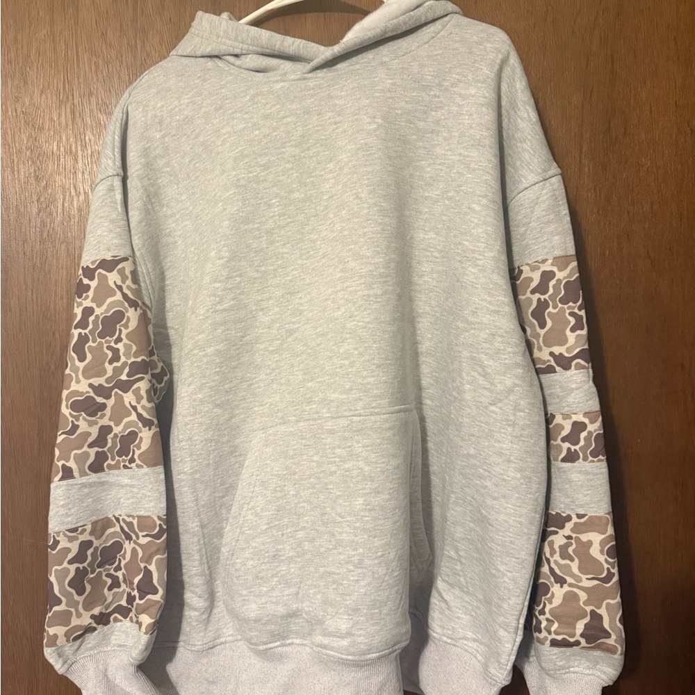 Gray Hoodie w/Camo Sleeve Accent - Picture 4 of 6
